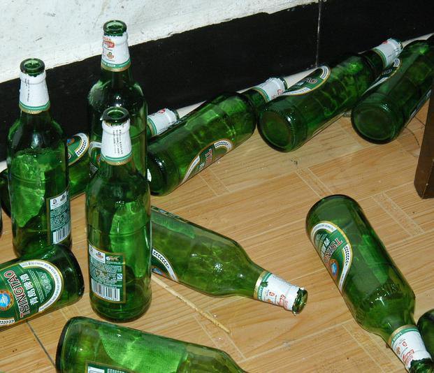 教你怎样倒红酒最正确,有礼仪的倒红酒