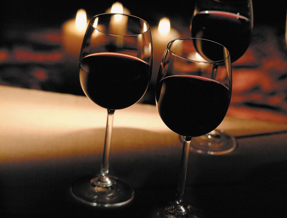 饮用红酒有什么样的好处，调节心血管有好处