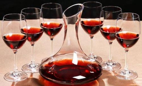 喝红酒可以美容吗？什么时候喝葡萄酒比较好？
