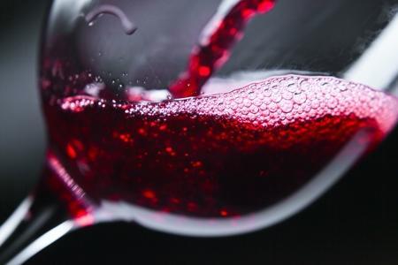 红酒怎么分辨好坏？如何辨别红酒是否变质？