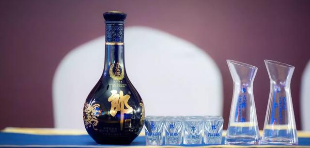 追求极致的青花郎，独特的中国白酒流派