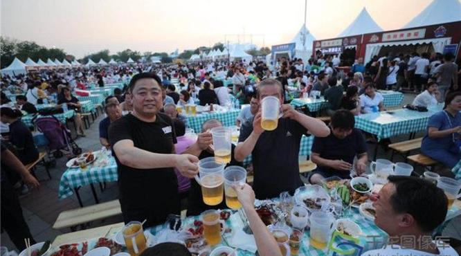 北京国际燕京啤酒文化节:本届啤酒节重在文化演出
