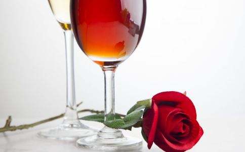 红酒的副作用是什么？喝红酒的副作用和禁忌