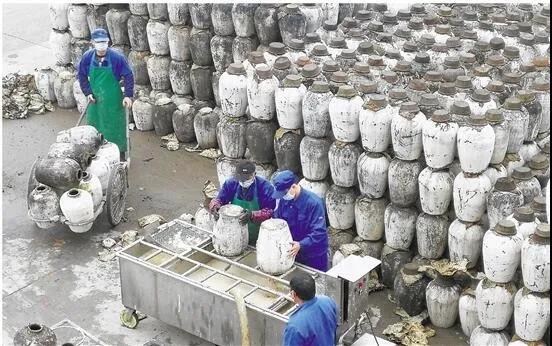 “抢救”200万坛手工酒，记者走进绍兴黄酒厂家感受