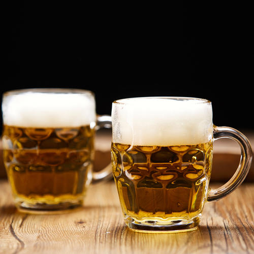 黑啤酒和黄啤酒有什么区别？黑啤酒和黄啤酒的4大区别