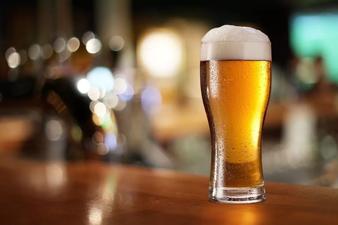 无醇啤酒是什么意思？无醇啤酒是怎么做的？