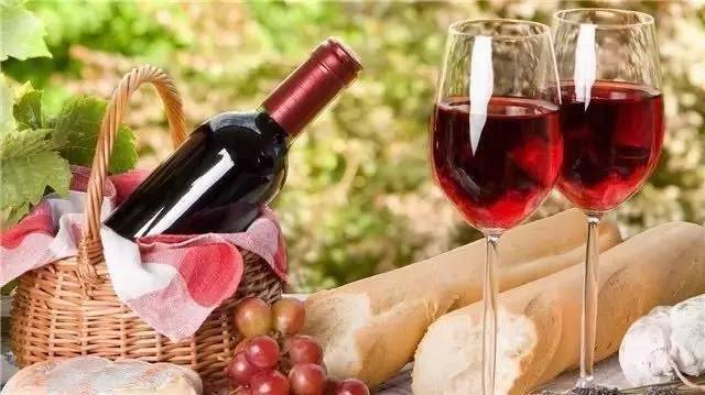 葡萄酒使用螺旋盖封瓶的好处，如何判别葡萄酒品质是否上乘