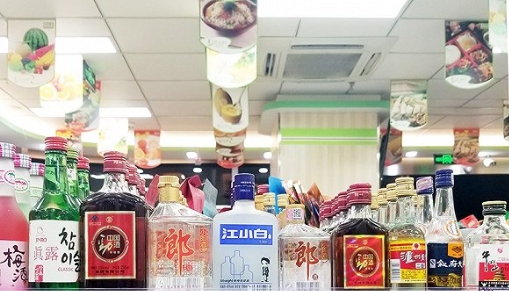 泸州老窖、舍得等布局高线光瓶酒市场，江小白或将掉队?