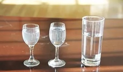 为什么酱香酒冷藏以后会浑浊？白酒变浑浊是因为酒质不好吗？