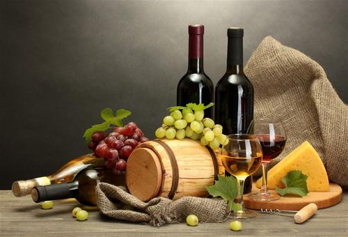 干型葡萄酒和半干型葡萄酒有什么区别？如何识别干型和半干型葡萄酒？