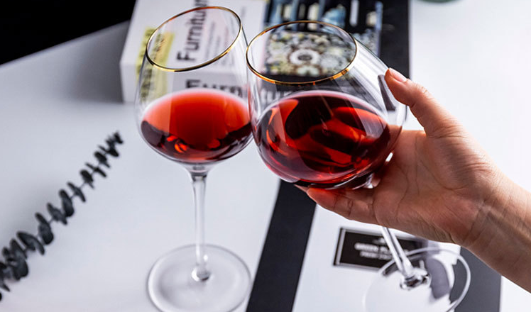  如何鉴别自己喝的葡萄酒是否进口？