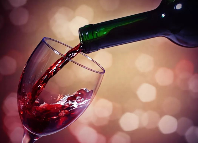 酿造葡萄酒要用什么种类的葡萄酒合适？