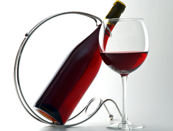 经常适量喝葡萄酒的好处，主要成分