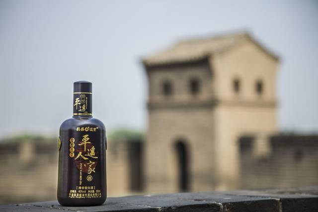 喝白酒的功效，喝白酒那么样？
