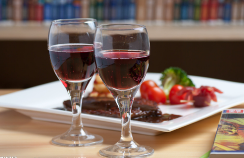 葡萄酒的饮用方式，怎么喝好喝？