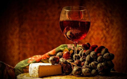 红葡萄酒怎么喝，怎么饮用？