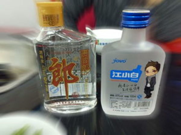 江小白酒一箱多少个瓶(江小白酒一箱几瓶)