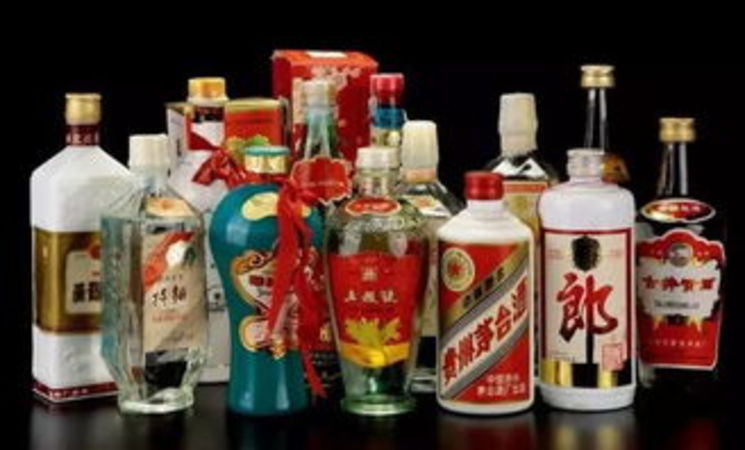 啤酒酒精度与白酒(啤酒酒精度与白酒酒精度)
