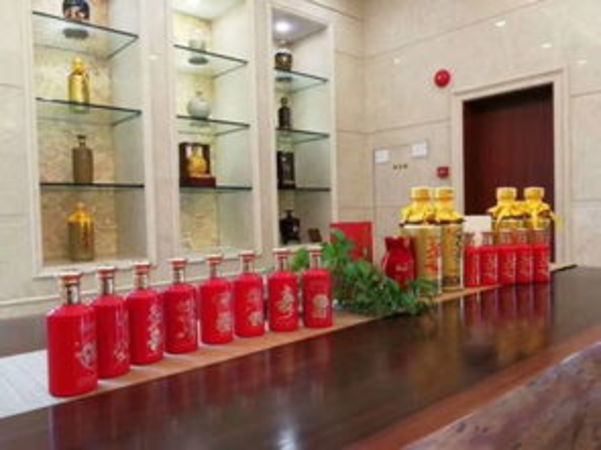 白酒私人订制专卖店(白酒私人定制图片)