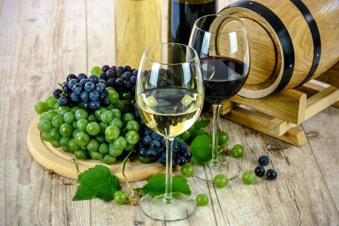 葡萄泡完酒后怎么处理(葡萄泡酒后的葡萄还有什么用)