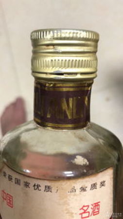 如何查凤西酒的真伪(西凤酒怎么查真伪)