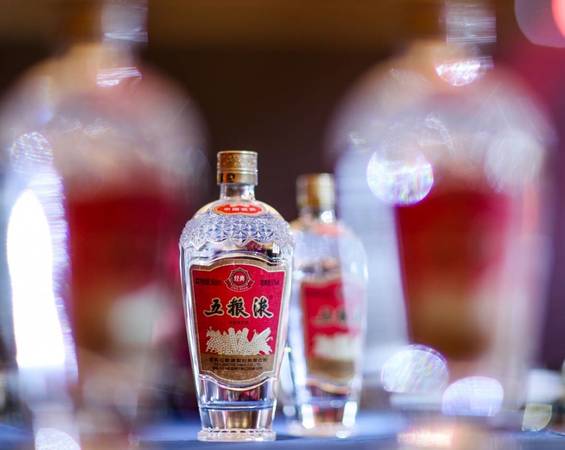 五粮液酒厂陈窖价格(五粮液陈窖多少钱一瓶)