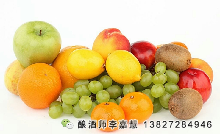 水果酒配什么好处和坏处(喝水果酒的好处和坏处)