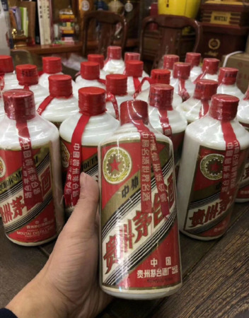 白酒生产日期是6年年(白酒的年份和生产日期)