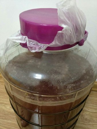 葡萄酒会二次发酵吗(葡萄酒二次发酵可以放糖吗)