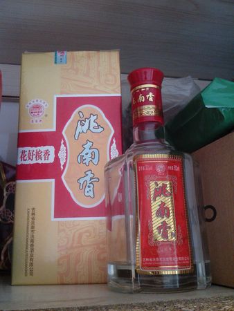 洮南香52度浓香型白酒价格表(洮南香52度白酒的价格)