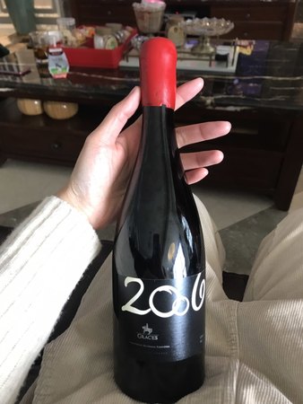 红酒怎么开启瓶盖儿(红酒瓶盖怎么打开?)