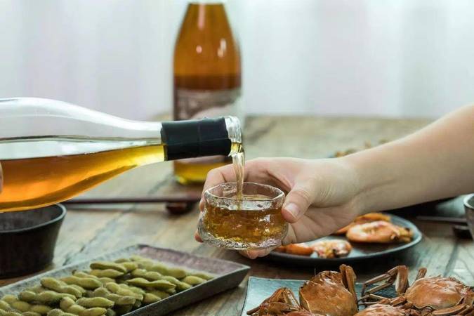 黄酒属于什么酒(黄酒属于什么酒类)