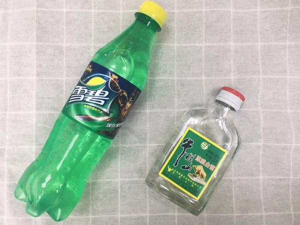 白酒雪碧(白酒雪碧可以一起喝吗)