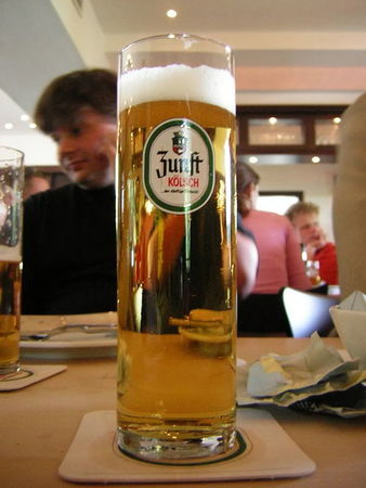 普通啤酒在德国多少钱一罐(德国黑啤多少钱一罐)