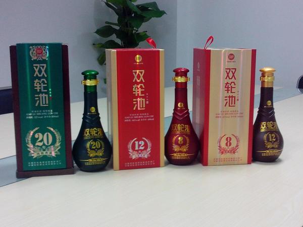 双轮池酒价格18年48度(双轮18年酒多少钱一瓶)