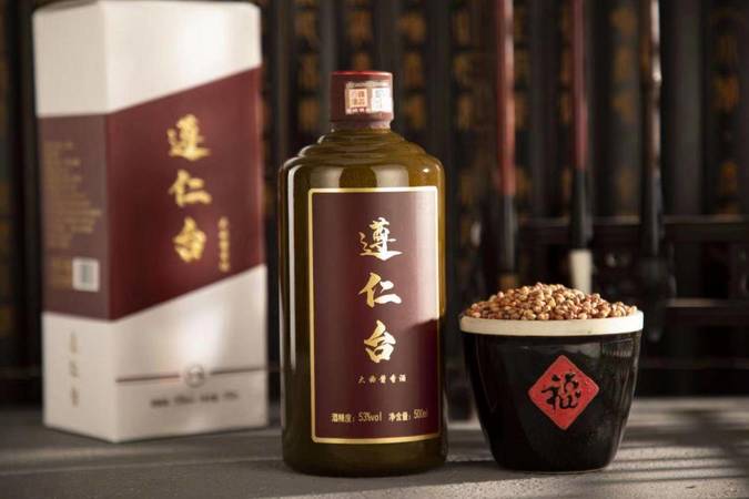 欢乐颂喝的酒什么牌子(欢乐颂喝的酒是什么牌子)