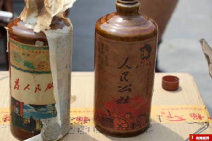 胜景干黄多少钱一瓶(胜景干黄黄酒多少钱一瓶)