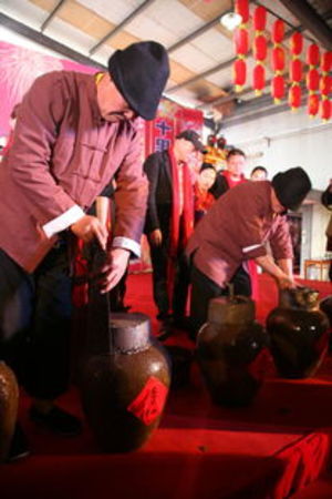 红酒怎么封坛(封坛酒怎么封坛)