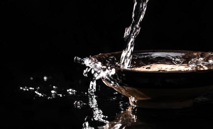 如何酒泡大蒜(如何酒泡大蒜头)