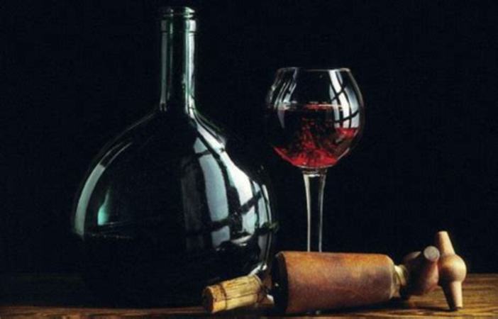 开瓶后喝不完的葡萄酒该如何保存,关键词