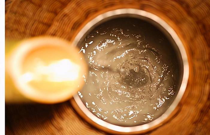 高度白酒的作用(高度白酒的作用与功效)