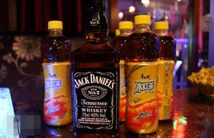 杰克丹尼配什么饮料,可乐和雪碧能调出什么样的鸡尾酒