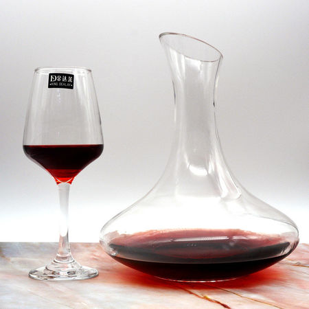 波尔多葡萄酒杯(葡萄酒杯和波尔多酒杯)