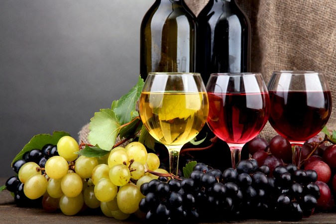 干葡萄酒与半干葡萄酒(干葡萄酒和半干)