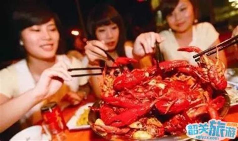 吃小龙虾到底喝什么酒,重庆独有的醉小龙虾